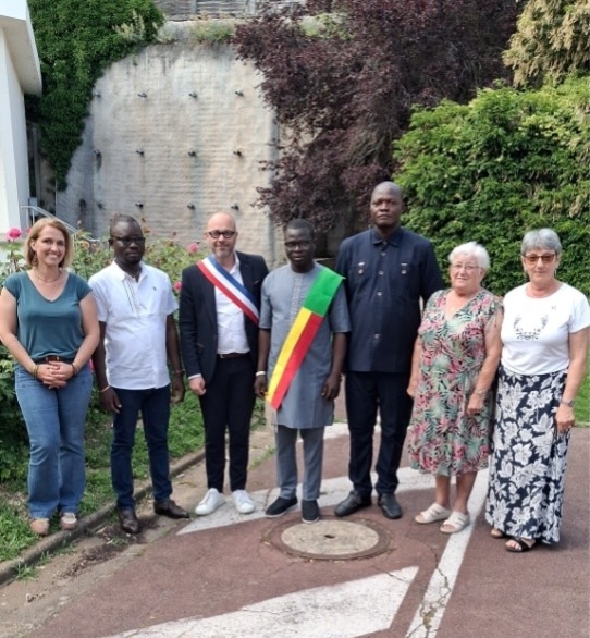 Visite d&rsquo;une délégation de la Mairie de Ouèssè